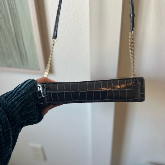 Michael Kors Black Ginny embossed leather camera bag - Picture 6 of 11